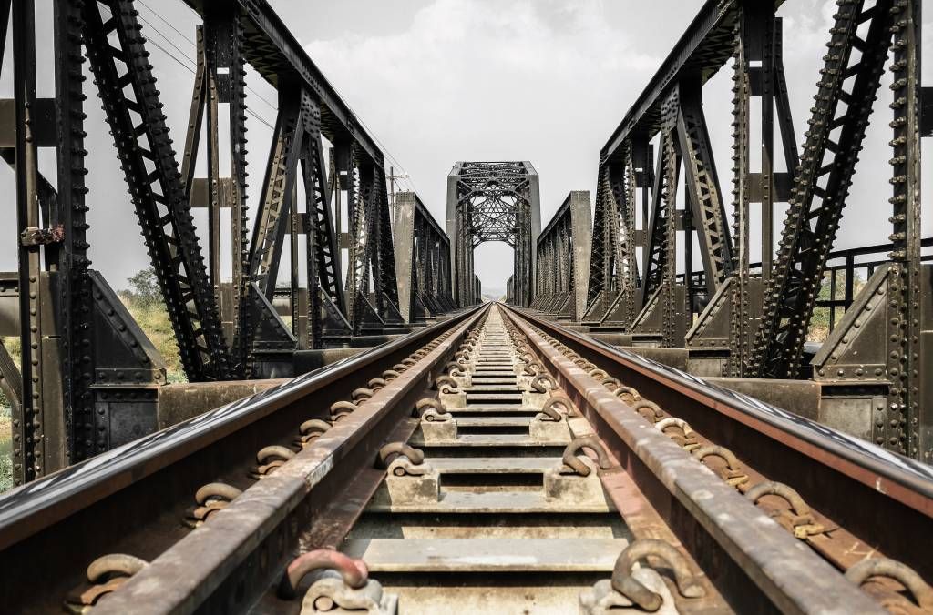 Pont ferroviaire métallique