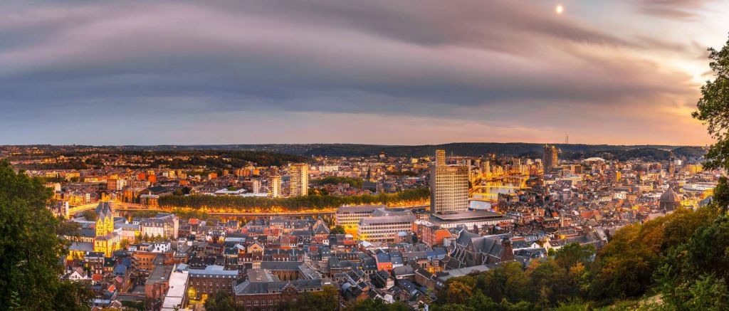 Panorama de Liège la nuit